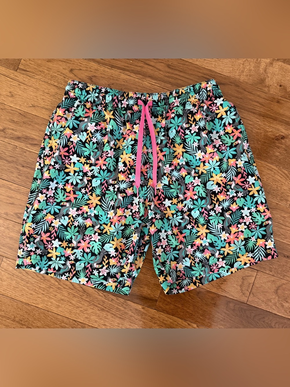 Chubbies Bloomerang 7” Inseam Black Tropical Floral Drawstring Size L